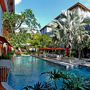 Harris & Residences Sunset Road Отель Кута